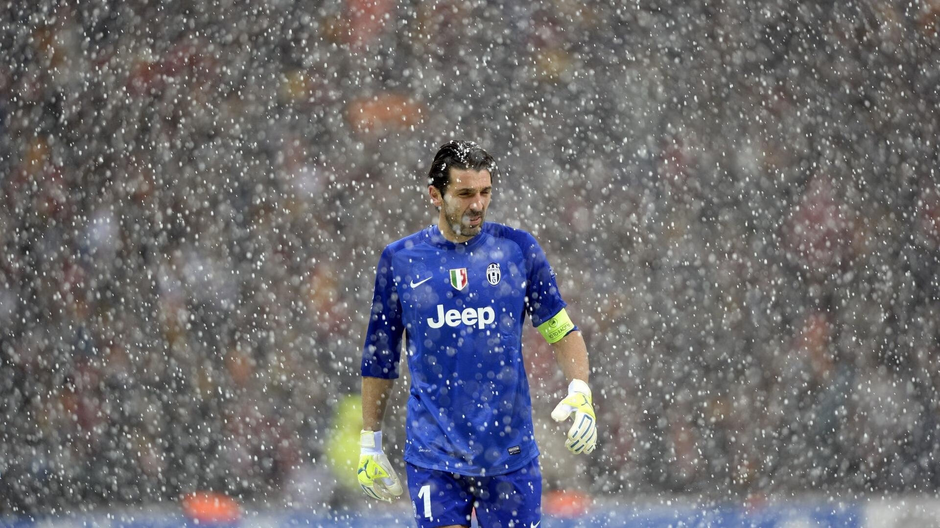 艾比·德尔福：以高超的防守技巧确保南非队在比赛中的优势，比尔和艾德